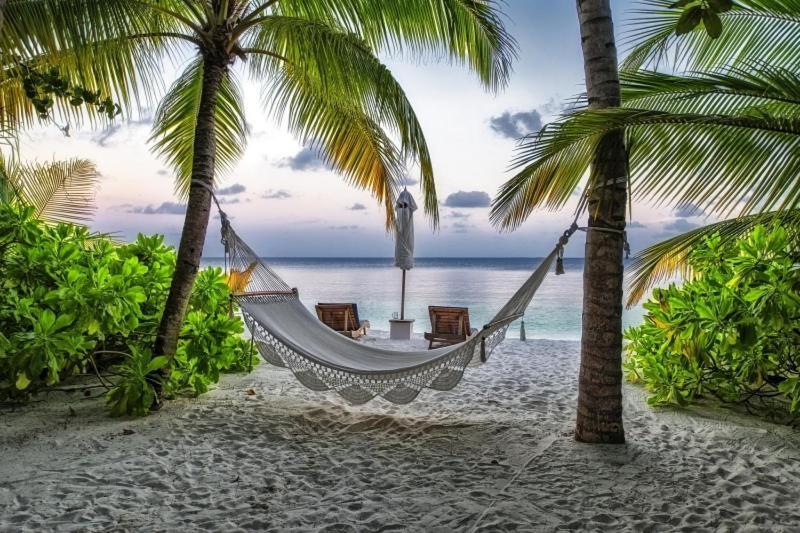 Romantique Et Bel Appartement En Bord De La Mer, Piscine Surveillee Et Belle Plage A 50M Сен Франсоа Екстериор снимка